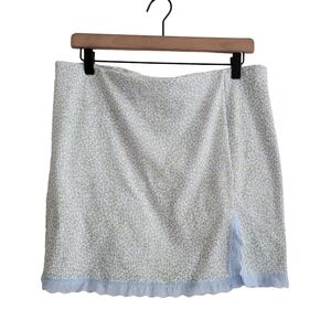 NEW H&M Divided Ditzy Floral Lace Trim Ribbed Mini Skirt